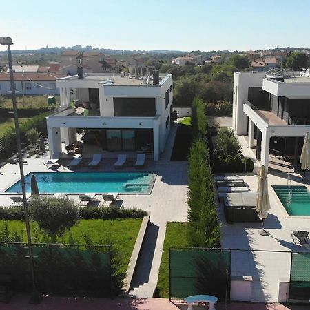 Villa Ula In Pula With Heated Pool And Sauna Luaran gambar