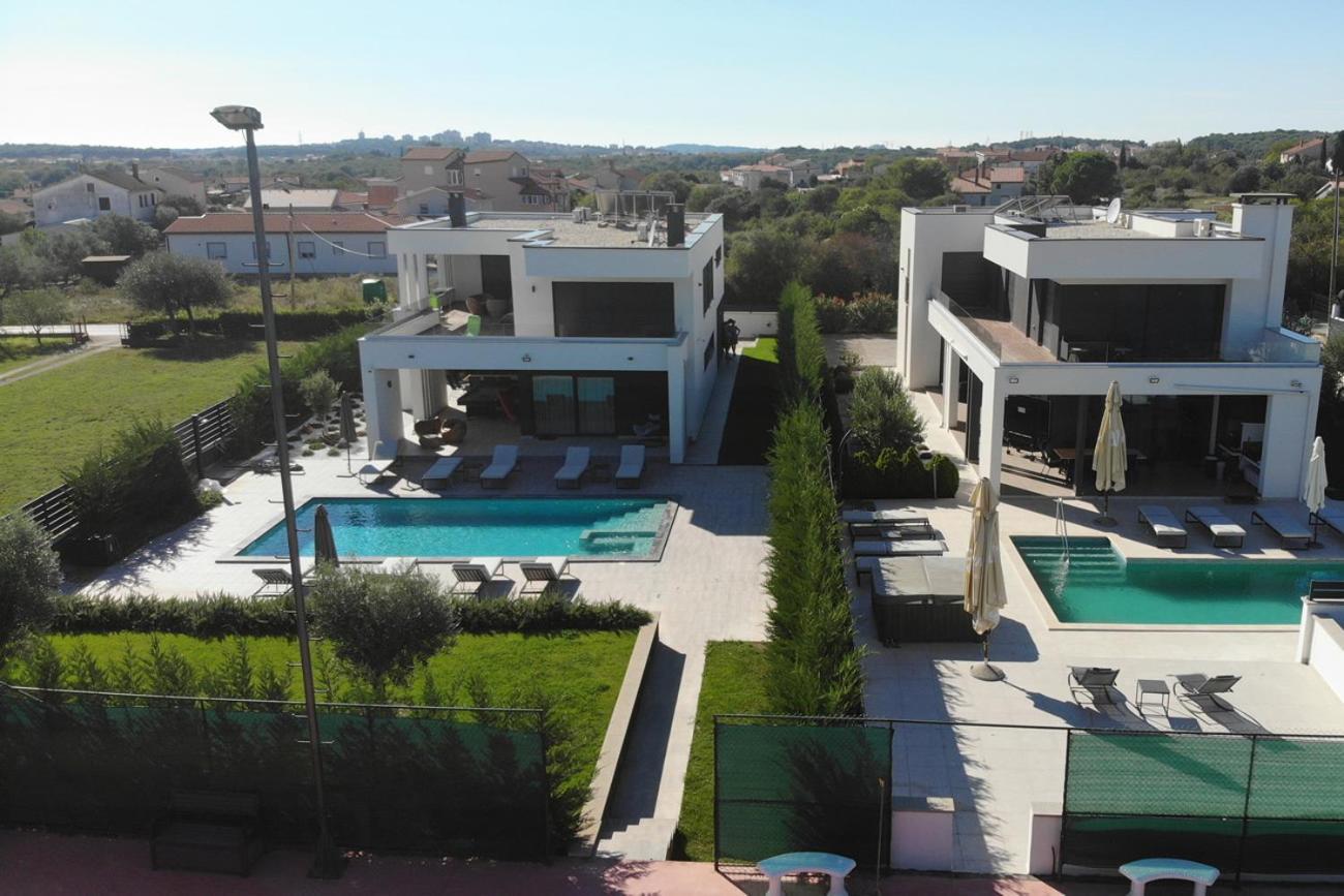 Villa Ula In Pula With Heated Pool And Sauna Luaran gambar